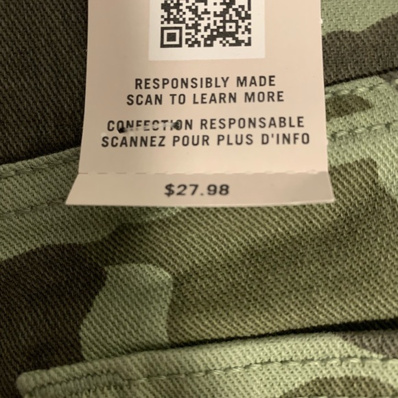 Signature by Levi Strauss & Co. Men's Athletic Denim Shorts - Picture 5 of 6